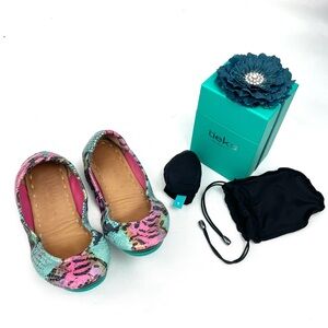Tieks by Gavrieli Electric Snake Leather Flats Size 6 – w/ Box, Tote & Pouch